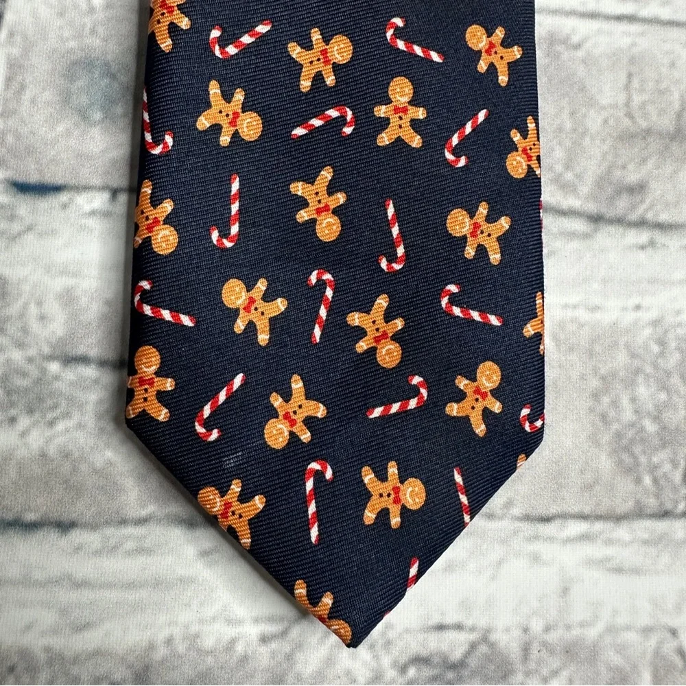 Wembley Boys Navy Gingerbread & Candy cane Clip On Tie ONE SIZE (RN 43170)